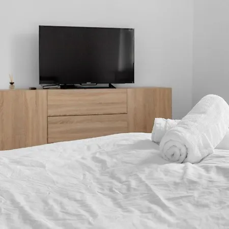 Walnut Tree برجيش جلادباخ