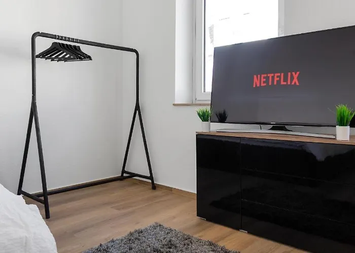 Walnut Tree Bergisch Gladbach